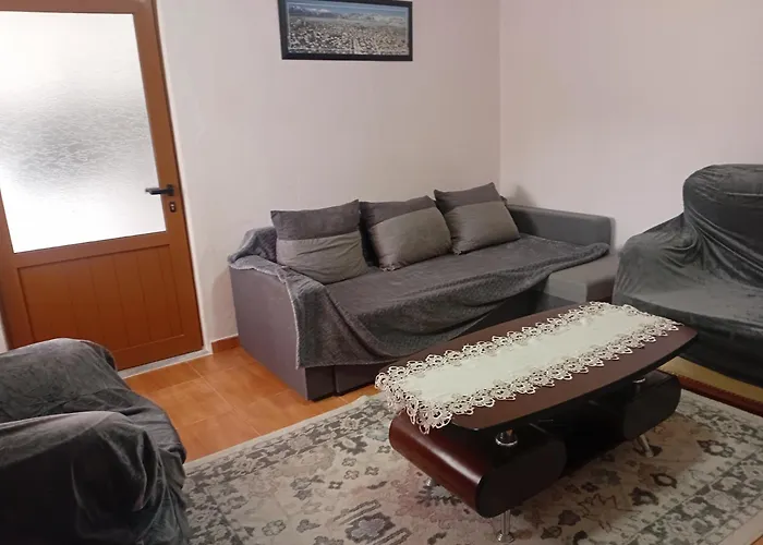 Betty's Nocleg ze śniadaniem Korcza